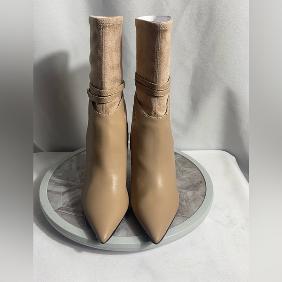 GUESS ACORA Wedge Ankle Boots Light Natural 5.5M Pointed Toe - Picture 1 of 12